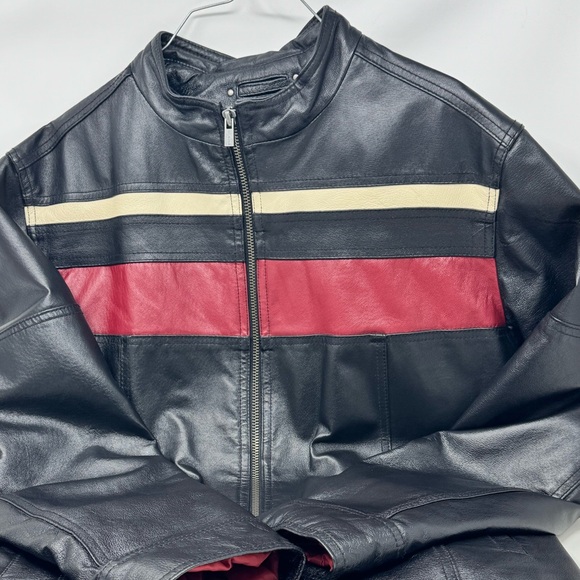 Vintage Wilsons men’s size large Men's Black and Red Leather Jacket gently used